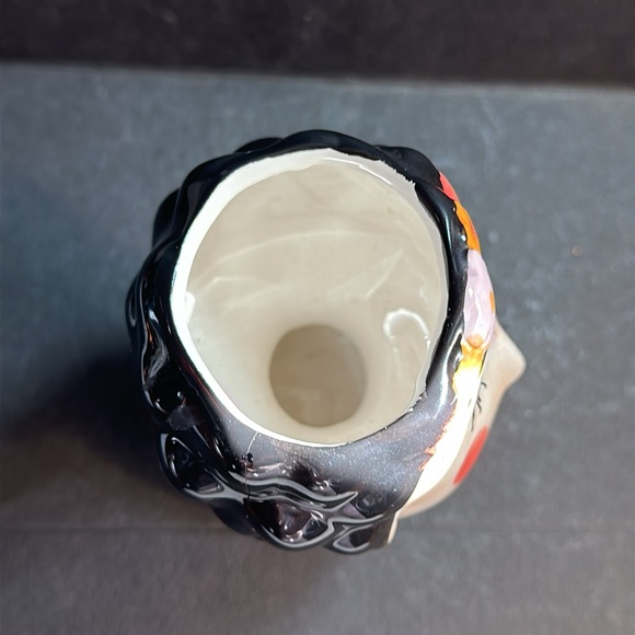 Frida Kahlo Head Pot Planter Vase 6" - Picture 5 of 6